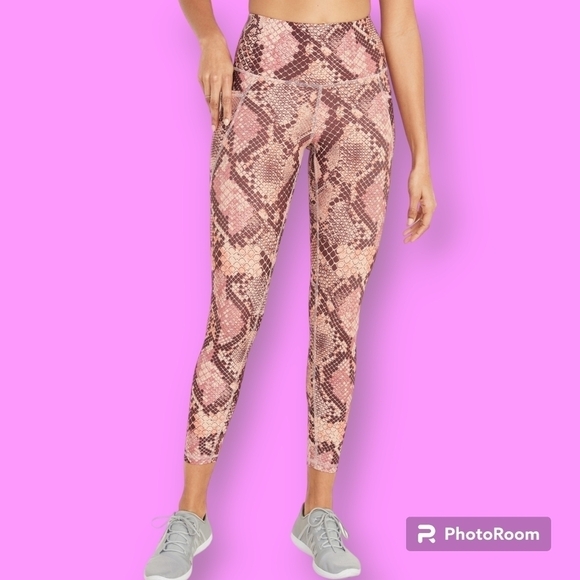 Old Navy High-Waisted Elevate Powersoft 7/8-Length Side-Pocket Leggings Size 3X - Picture 1 of 10